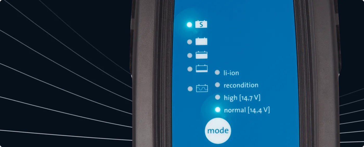 Panel ładowarki z diodami trybów i przyciskiem MODE