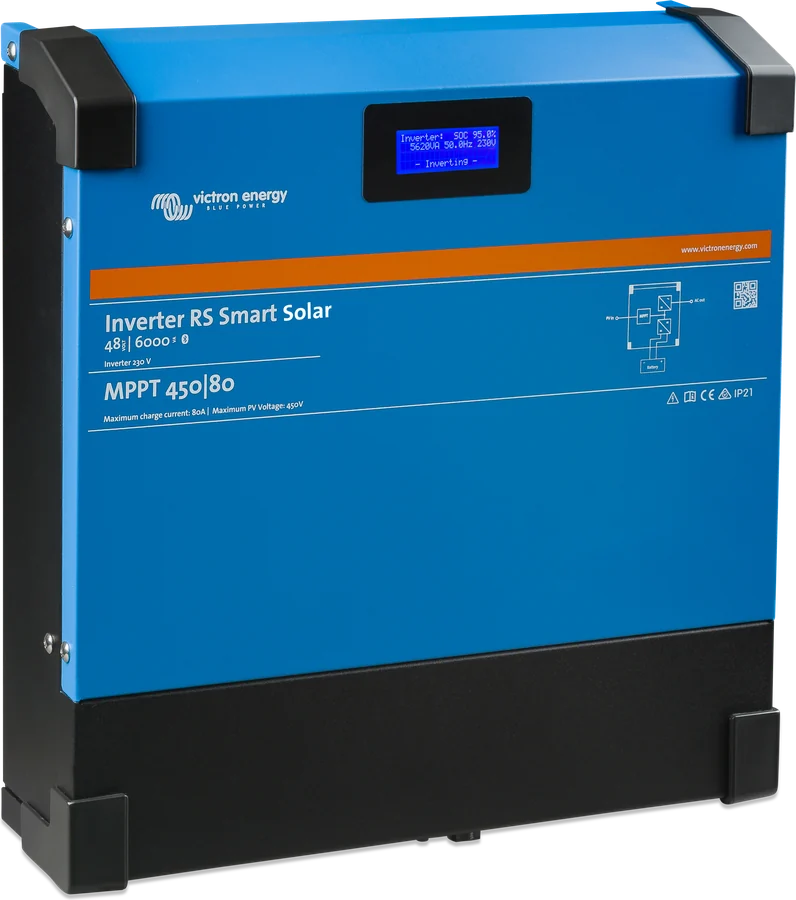 Inverter RS Smart Solar z lewej strony — czarny cokół przyłączy