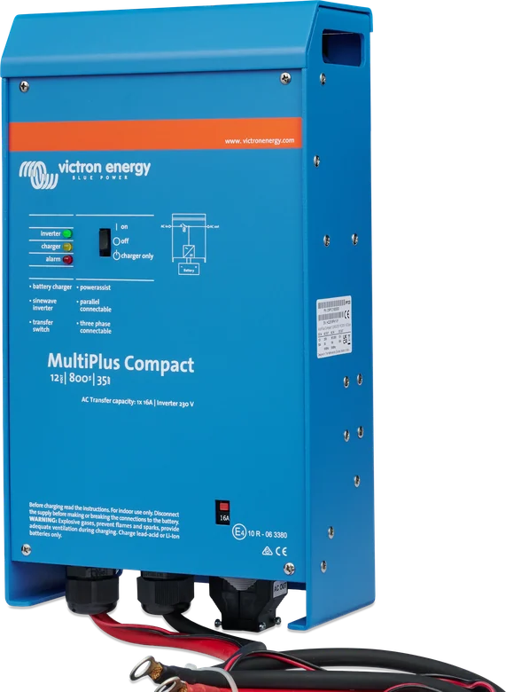 MultiPlus Compact 12|1600 z boku — przewody baterii wychodzące dołem