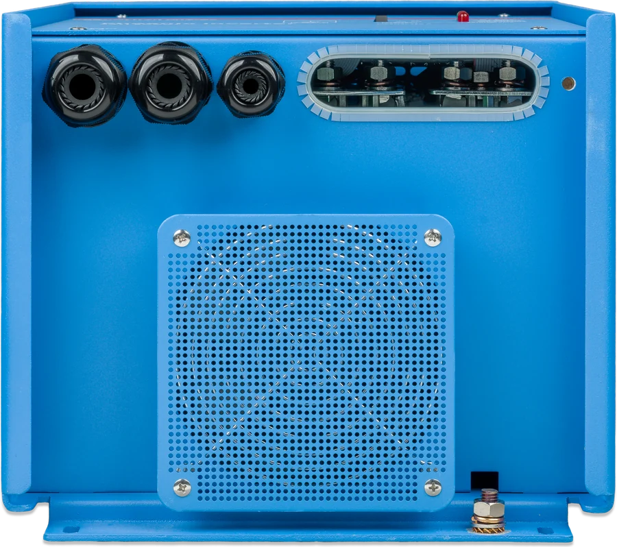 Phoenix Inverter 24|3000 od spodu — dławnice kablowe i wentylator